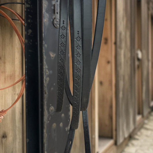 Black-Slotted Tooled Split Reins